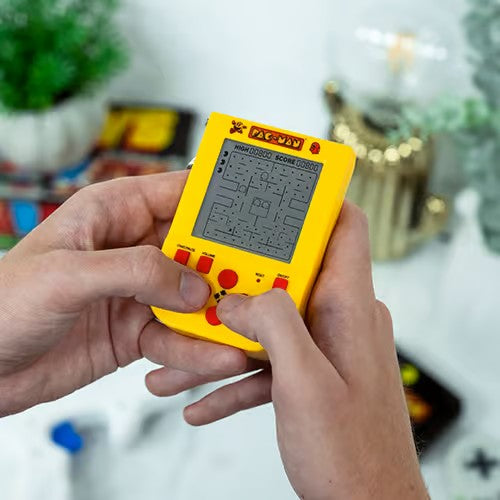 PAC-MAN Keyring Arcade Game